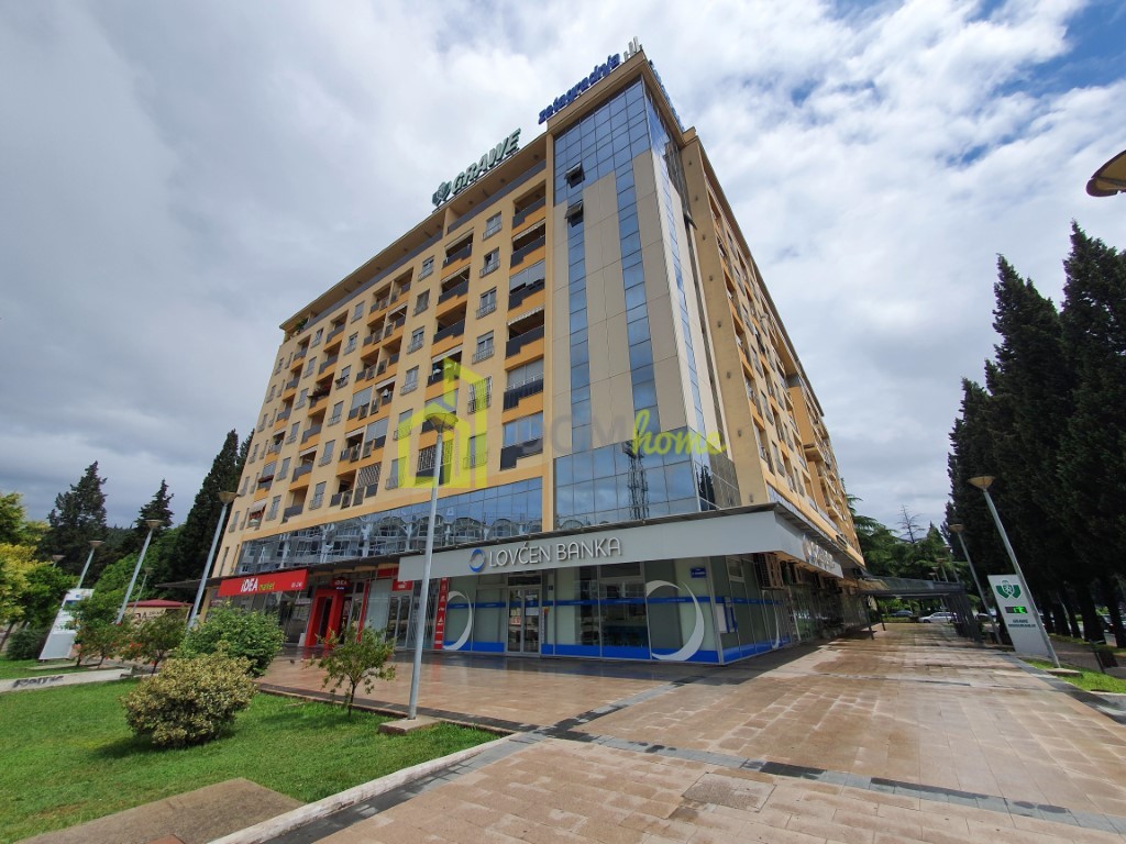 Jednosoban stan 50m2, Centar